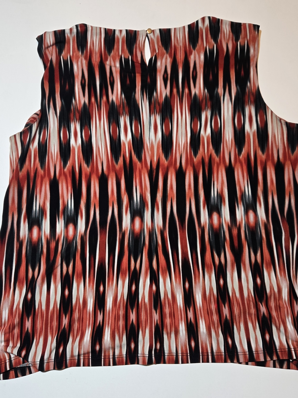 Calvin Klein XL Red, Black & White Ikat-Style Sleeveless Camisole - Picture 3 of 5